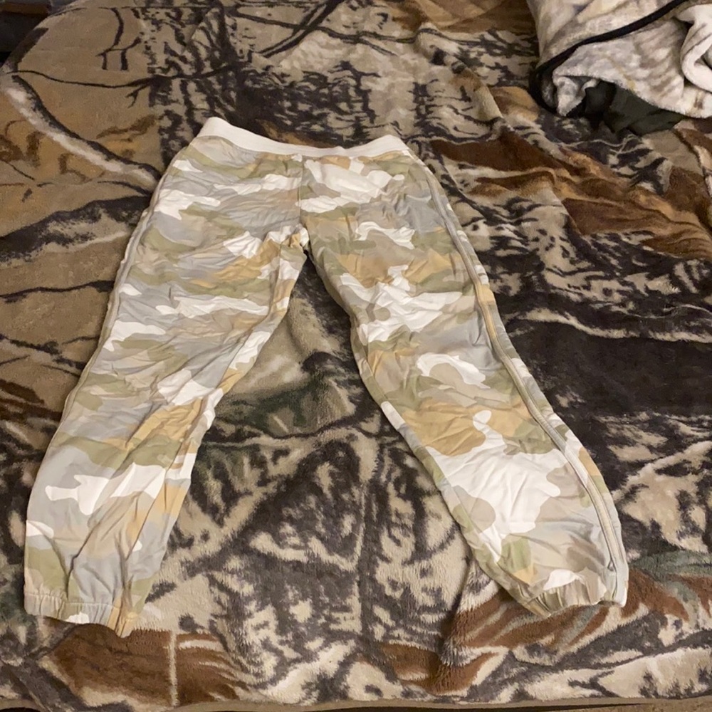 Aerie Camo Sweat Jogger Pant